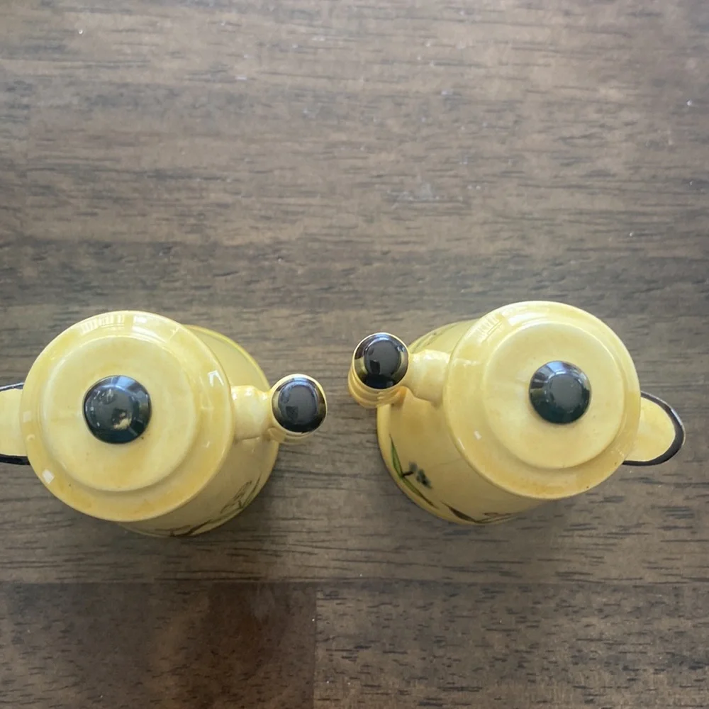 N/A vintage yellow